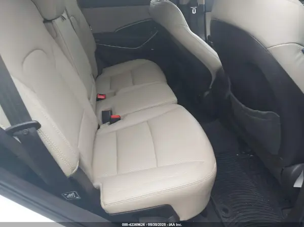 5XYZU3LB4HG462870 2017 HYUNDAI SANTA FE - Image 8