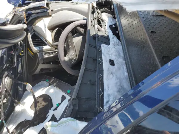 5XYZU3LB4HG470936 2017 HYUNDAI SANTA FE - Image 8