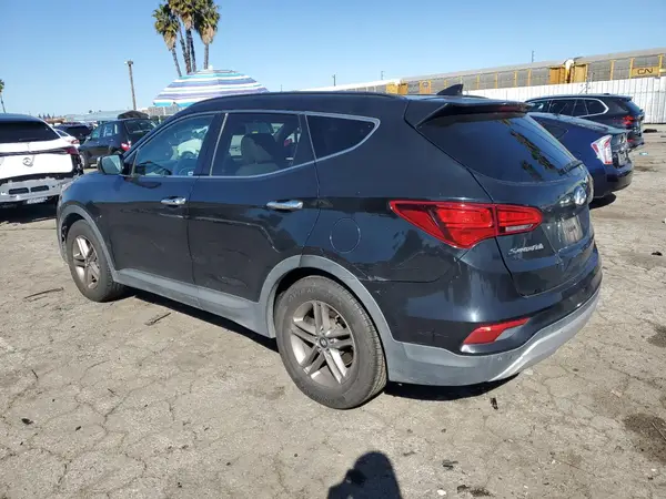 5XYZU3LB4HG480267 2017 HYUNDAI SANTA FE - Image 2