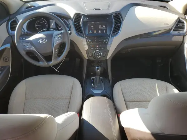 5XYZU3LB4HG499563 2017 HYUNDAI SANTA FE - Image 8