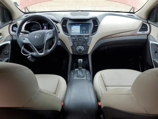 5XYZU3LB4JG508848 2018 HYUNDAI SANTA FE - Image 8