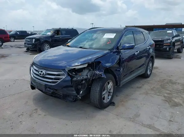 5XYZU3LB4JG509255 2018 HYUNDAI SANTA FE - Image 2