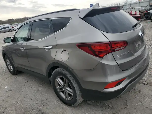5XYZU3LB4JG567947 2018 HYUNDAI SANTA FE - Image 2
