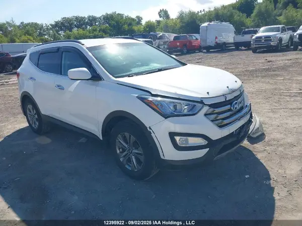 5XYZU3LB5GG327069 2016 HYUNDAI SANTA FE - Image 1