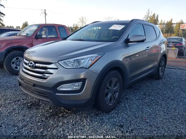5XYZU3LB5GG378703 2016 HYUNDAI SANTA FE - Image 2