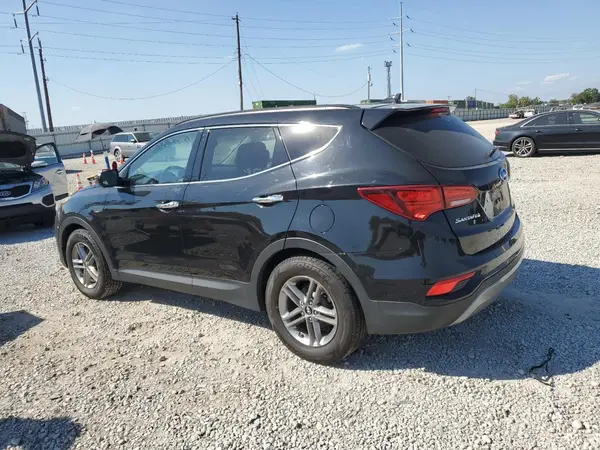 5XYZU3LB5HG383885 2017 HYUNDAI SANTA FE - Image 2