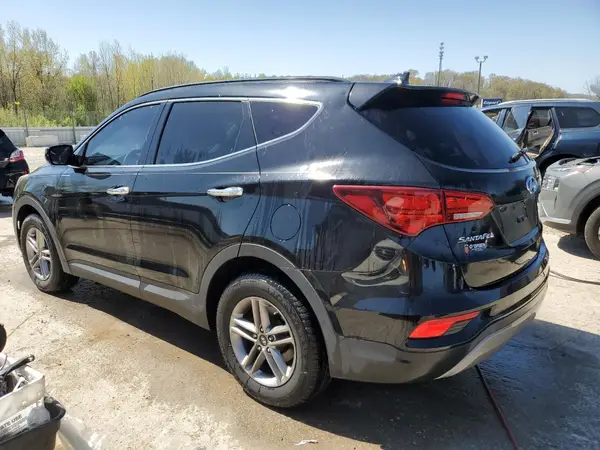 5XYZU3LB5HG392277 2017 HYUNDAI SANTA FE - Image 2