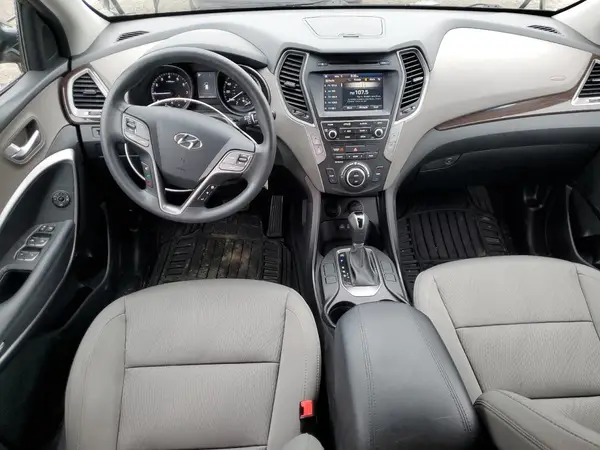 5XYZU3LB5HG398841 2017 HYUNDAI SANTA FE - Image 8