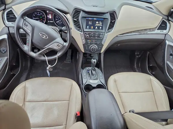 5XYZU3LB5HG409014 2017 HYUNDAI SANTA FE - Image 8