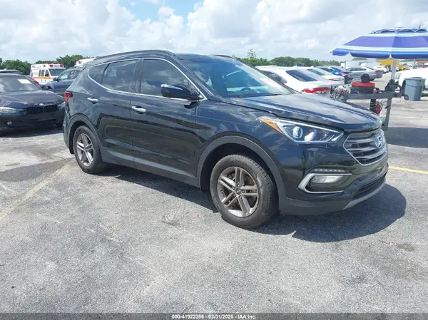 5XYZU3LB5HG457936 2017 HYUNDAI SANTA FE - Image 1