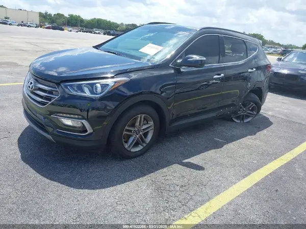5XYZU3LB5HG457936 2017 HYUNDAI SANTA FE - Image 2
