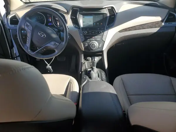 5XYZU3LB5HG459699 2017 HYUNDAI SANTA FE - Image 8