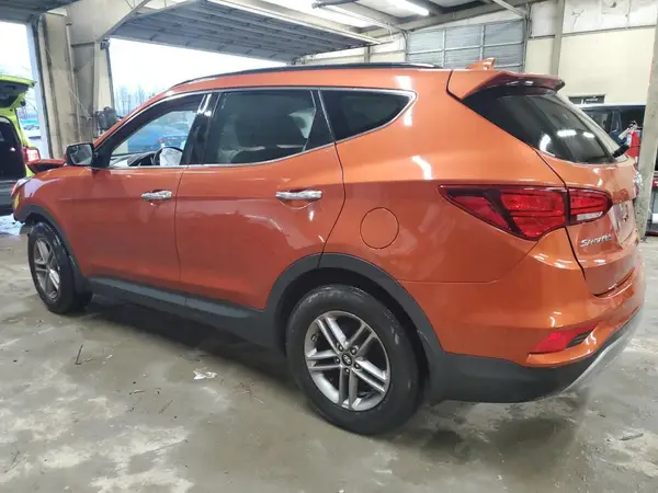 5XYZU3LB5HG490886 2017 HYUNDAI SANTA FE - Image 2