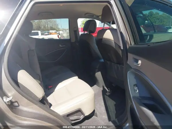5XYZU3LB5JG571084 2018 HYUNDAI SANTA FE - Image 8