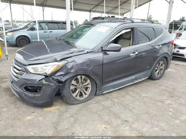 5XYZU3LB6GG316176 2016 HYUNDAI SANTA FE - Image 2