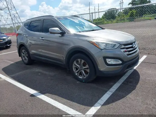 5XYZU3LB6GG346214 2016 HYUNDAI SANTA FE - Image 1