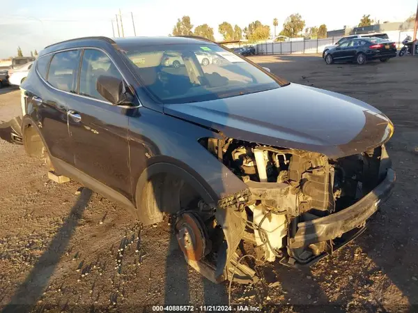 5XYZU3LB6HG397665 2017 HYUNDAI SANTA FE - Image 1