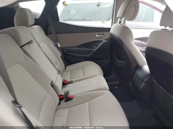 5XYZU3LB6HG424878 2017 HYUNDAI SANTA FE - Image 8