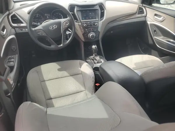 5XYZU3LB6HG430440 2017 HYUNDAI SANTA FE - Image 8