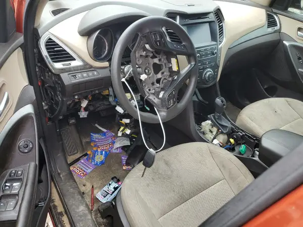 5XYZU3LB6HG444676 2017 HYUNDAI SANTA FE - Image 8