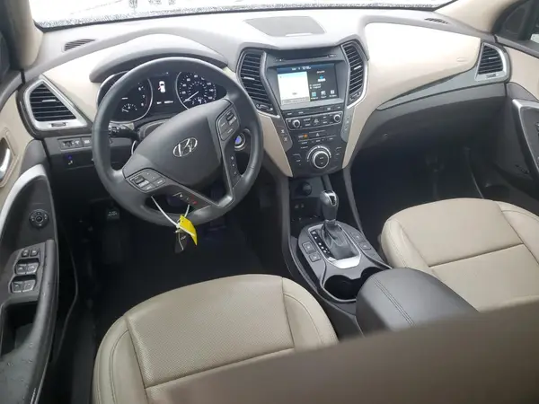 5XYZU3LB6HG458710 2017 HYUNDAI SANTA FE - Image 8