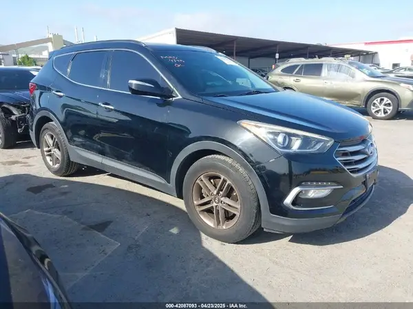5XYZU3LB6JG555203 2018 HYUNDAI SANTA FE - Image 1