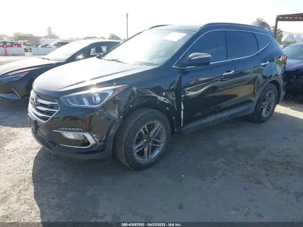 5XYZU3LB6JG555203 2018 HYUNDAI SANTA FE - Image 2