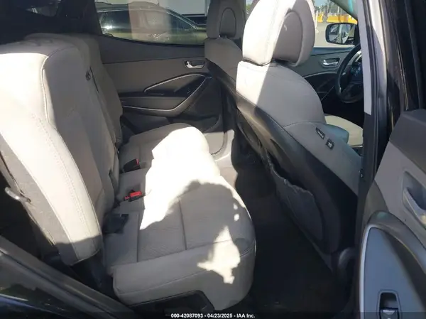 5XYZU3LB6JG555203 2018 HYUNDAI SANTA FE - Image 8