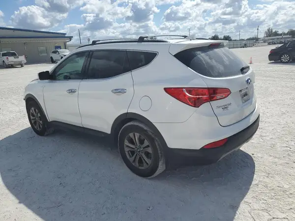 5XYZU3LB7GG354967 2016 HYUNDAI SANTA FE - Image 2
