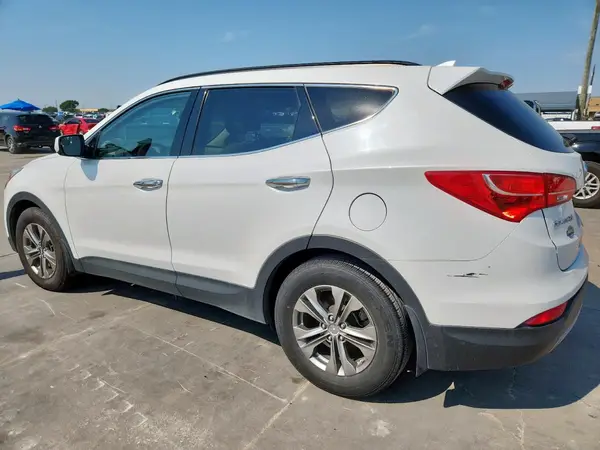 5XYZU3LB7GG367167 2016 HYUNDAI SANTA FE - Image 2