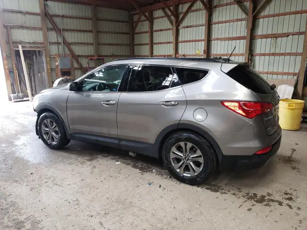 5XYZU3LB7GG378718 2016 HYUNDAI SANTA FE - Image 2