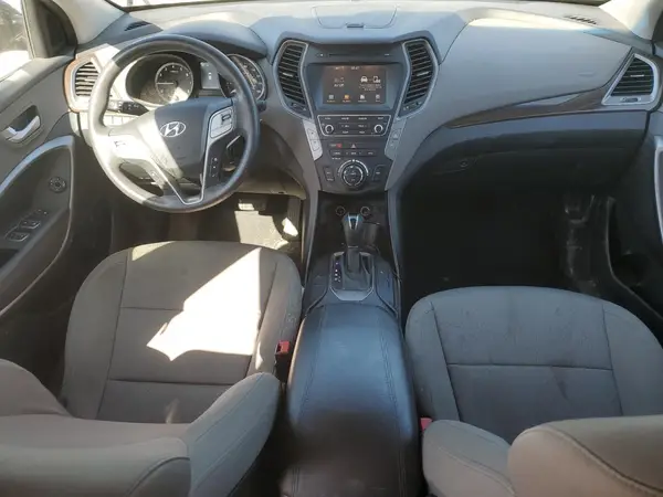5XYZU3LB7HG384777 2017 HYUNDAI SANTA FE - Image 8