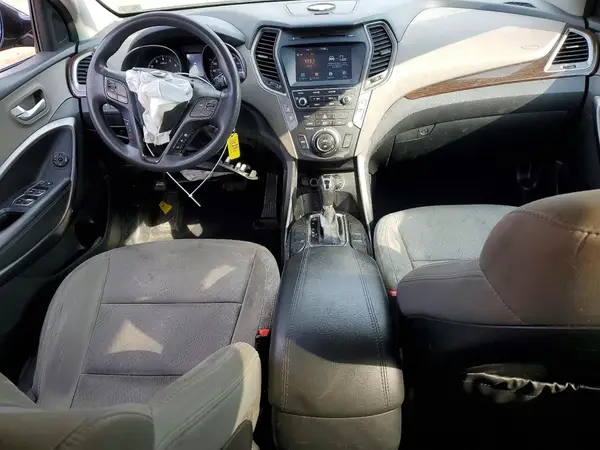 5XYZU3LB7HG388943 2017 HYUNDAI SANTA FE - Image 8