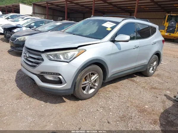 5XYZU3LB7HG402601 2017 HYUNDAI SANTA FE - Image 2