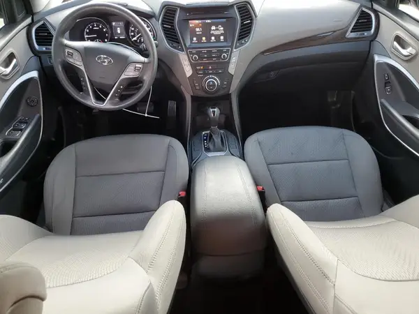 5XYZU3LB7HG406583 2017 HYUNDAI SANTA FE - Image 8