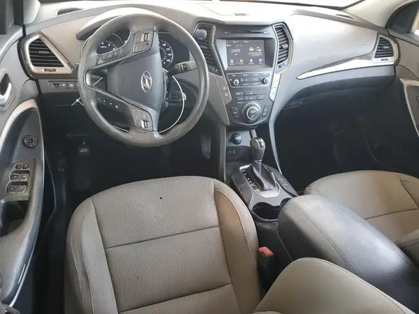 5XYZU3LB7HG416868 2017 HYUNDAI SANTA FE - Image 8
