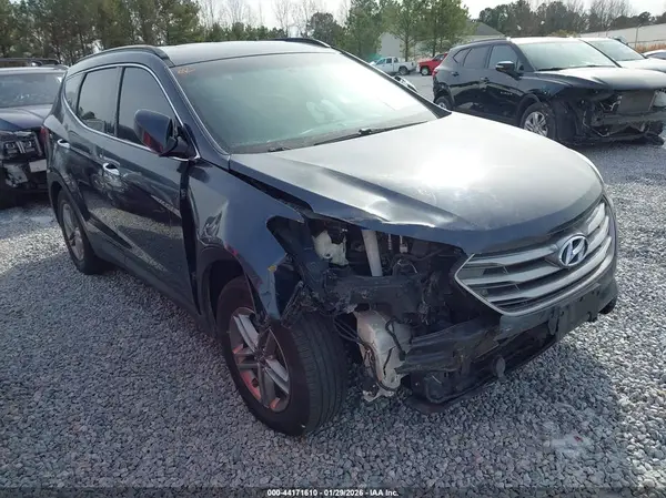 5XYZU3LB7HG417289 2017 HYUNDAI SANTA FE - Image 1