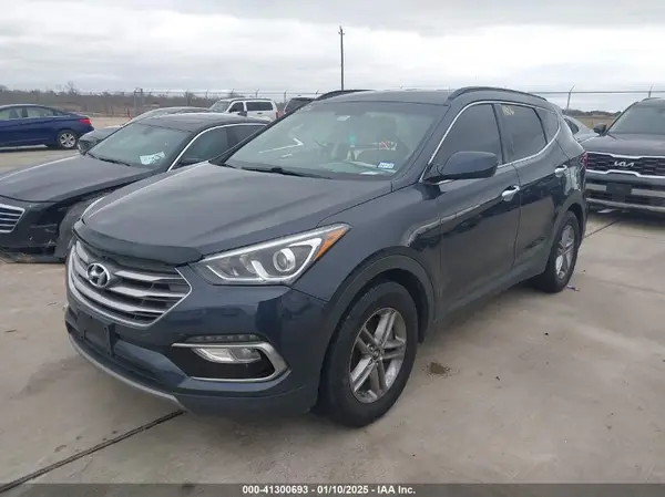 5XYZU3LB7HG421164 2017 HYUNDAI SANTA FE - Image 2