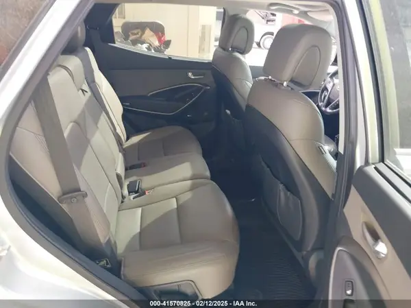 5XYZU3LB7HG425313 2017 HYUNDAI SANTA FE - Image 8