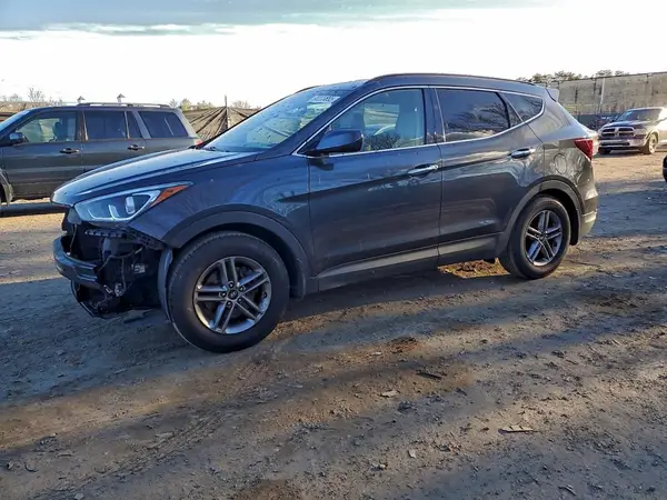 5XYZU3LB7HG426879 2017 HYUNDAI SANTA FE - Image 1