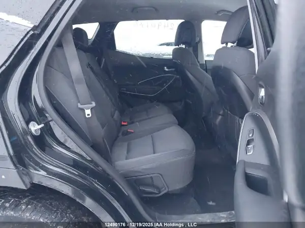 5XYZU3LB7HG435209 2017 HYUNDAI SANTA FE - Image 8
