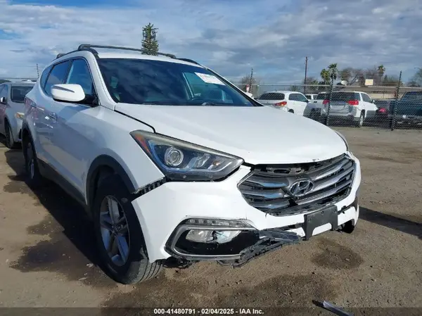 5XYZU3LB7HG438756 2017 HYUNDAI SANTA FE - Image 1