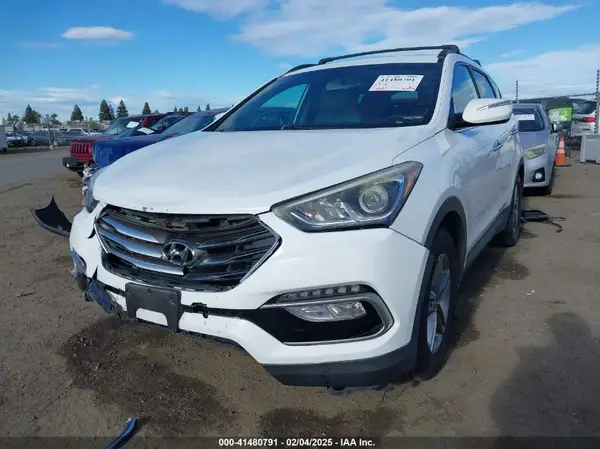 5XYZU3LB7HG438756 2017 HYUNDAI SANTA FE - Image 2