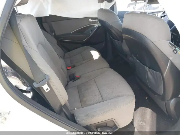 5XYZU3LB7HG443892 2017 HYUNDAI SANTA FE - Image 8