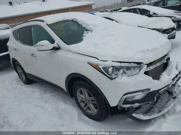 5XYZU3LB7HG470686 2017 HYUNDAI SANTA FE - Image 1