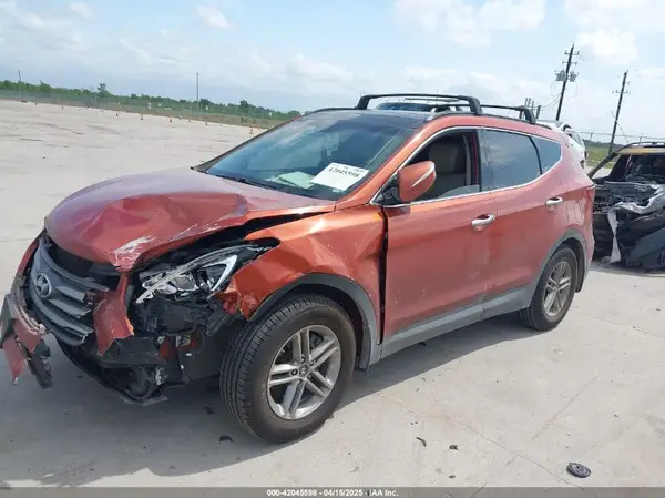 5XYZU3LB7JG508777 2018 HYUNDAI SANTA FE - Image 2