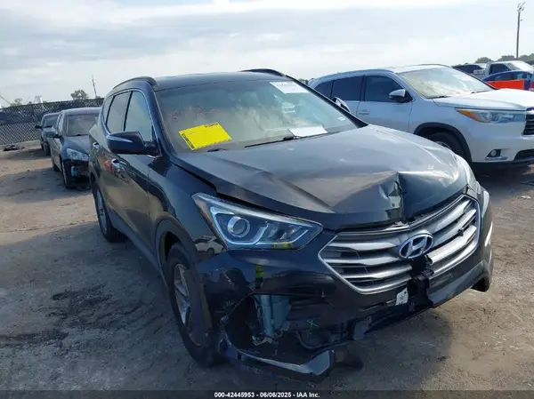 5XYZU3LB7JG524994 2018 HYUNDAI SANTA FE - Image 1