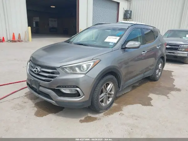 5XYZU3LB7JG529287 2018 HYUNDAI SANTA FE - Image 2