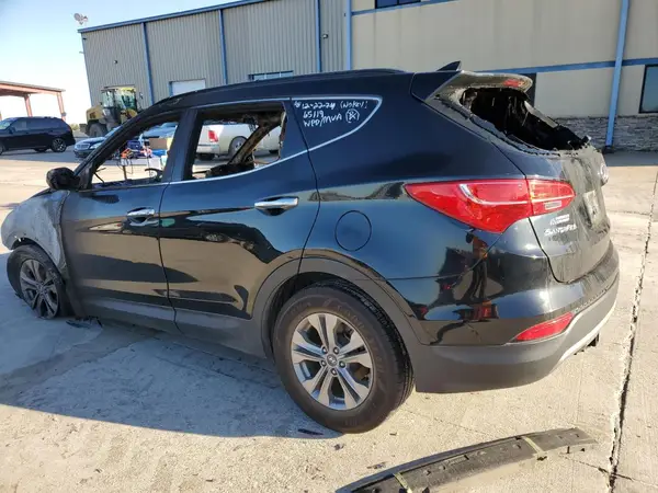 5XYZU3LB8GG367873 2016 HYUNDAI SANTA FE - Image 2