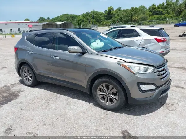 5XYZU3LB8GG374578 2016 HYUNDAI SANTA FE - Image 1